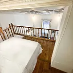 Lovely Piazza Navona Apartment