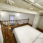 Lovely Piazza Navona Apartment